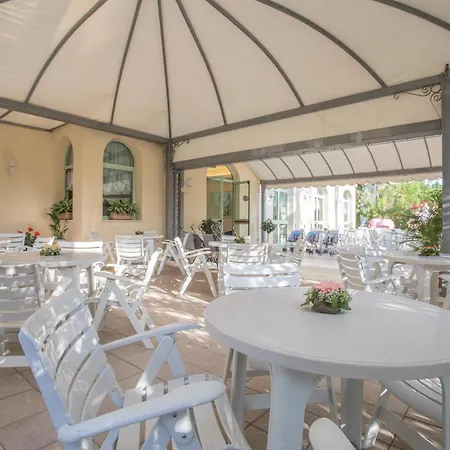 Dover & Coffee Adults Friendly Hotel