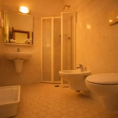 Dover Rooms&coffee Adults Friendly 3* Cervia