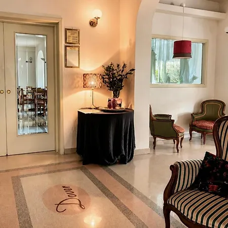 Dover & Coffee Adults Friendly Hotel
